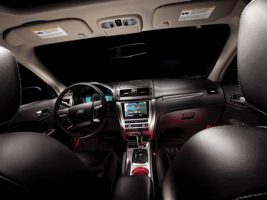  Ford Fusion Hybrid 2010 года  (US) (фото 5 из 111)